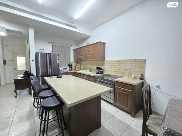 גדרה הצעירה