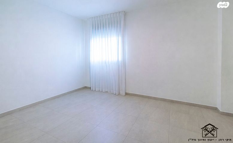 דירה, קרל פופר 5, קרית המדע, נתניה