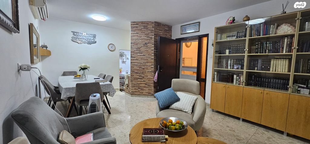 דירת גן, החלוץ, טרומפלדור, נהריה