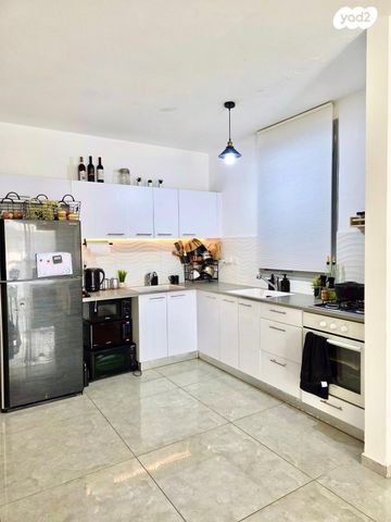 דירת גן, ריש לקיש, בית שמש