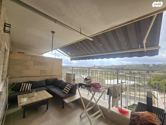 דירה, עמנואל זיסמן, חומת שמואל, הר חומה, ירושלים