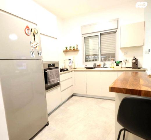 דירה, יוסף בורג 3, נווה זאב, נאות אילן, באר שבע