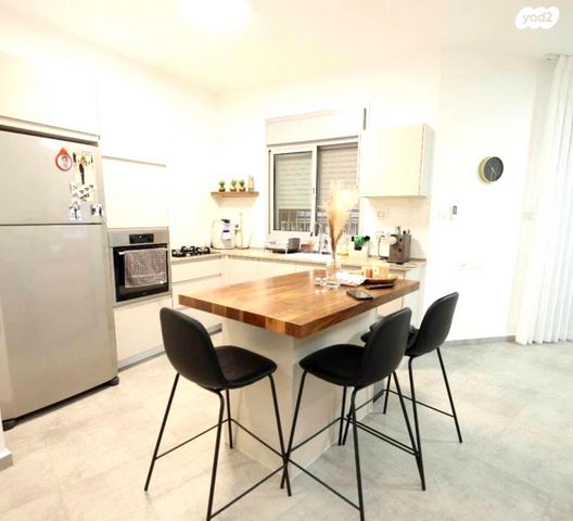 דירה, יוסף בורג 3, נווה זאב, נאות אילן, באר שבע