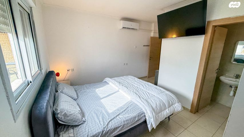 דירה, שביל המרגנית, אברהם דנינו, בן גוריון, עכו