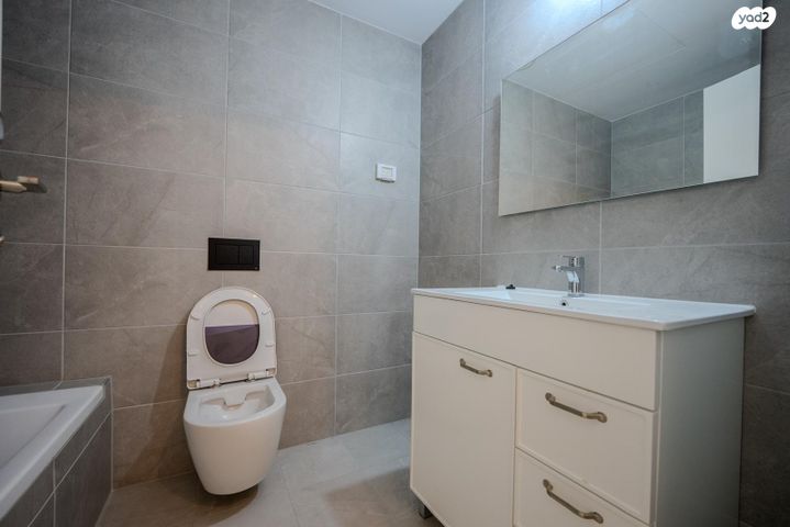 דירה, תוצרת הארץ 5, נחלת יצחק, תל אביב יפו