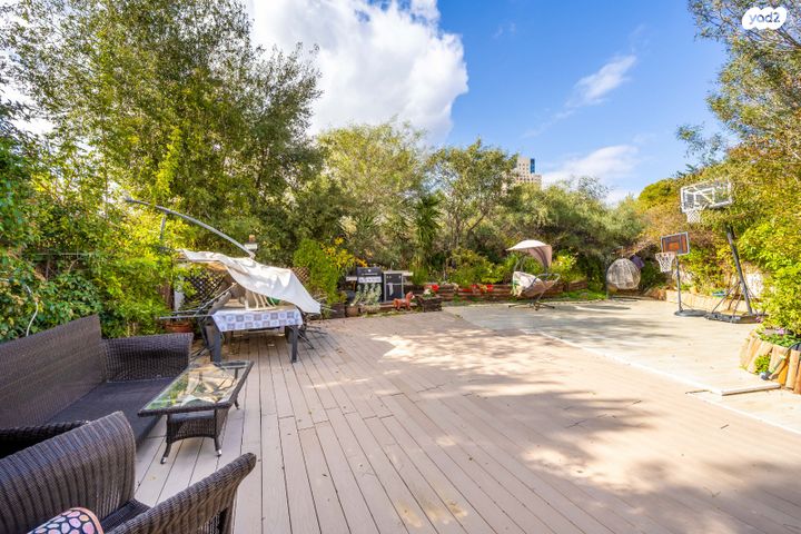 דירת גן, פרץ ברנשטיין, רמת שרת, ירושלים