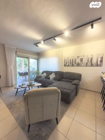 דירת גן, יהלום, אבני חן, מודיעין מכבים רעות