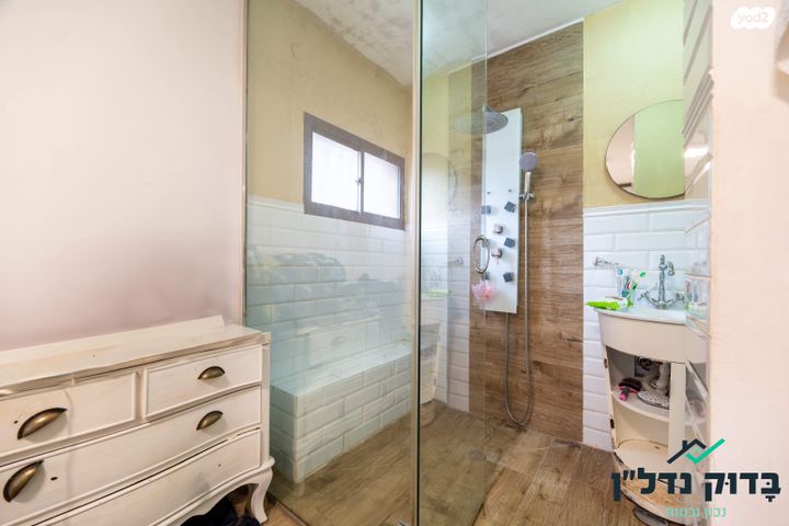 דירה, יהושע רבינוביץ 25, בן גוריון, חולון