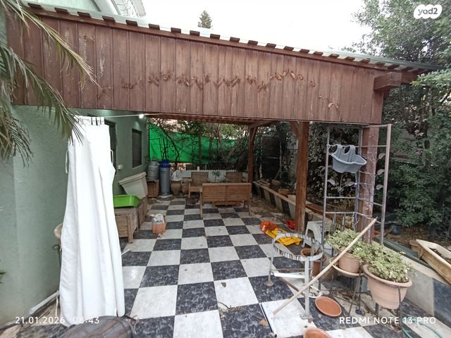 דו משפחתי, שאול המלך 12, יצחק רבין, מעלות תרשיחא