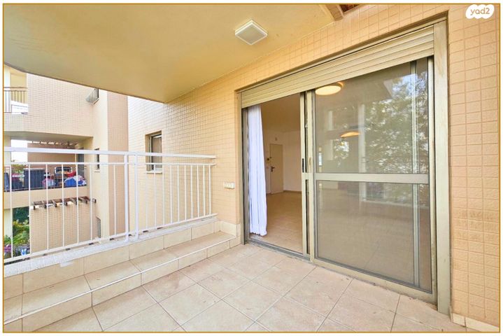 דירה, ראשונים, כפר סבא