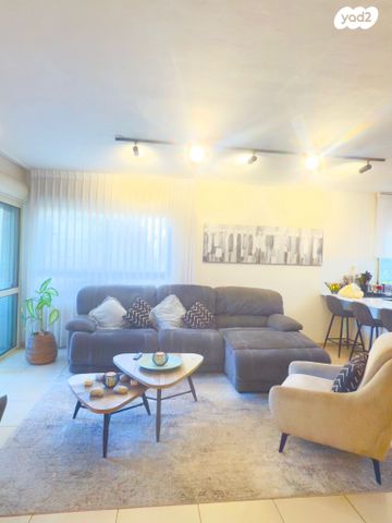 דירת גן, יהלום, אבני חן, מודיעין מכבים רעות