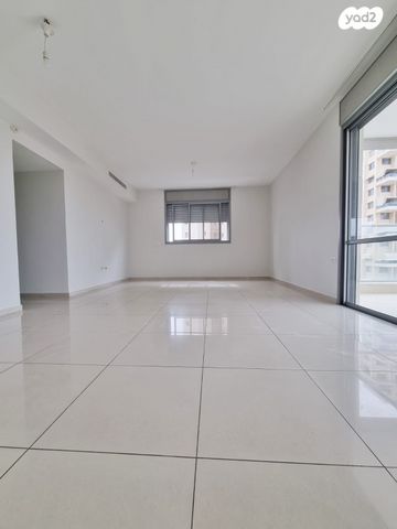 דירה, הדס, קרית אילון, חולון