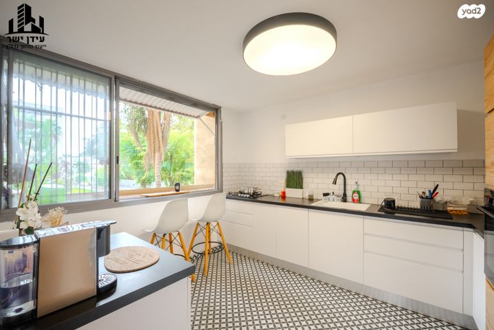 דירה, מעפילי אגוז 72, נווה חן, תל אביב יפו