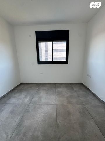 דירה, ד"ר יוסף בורג 10, כוכב הצפון, נתניה