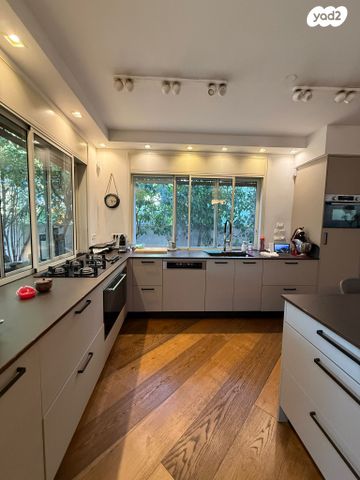 בית פרטי/ קוטג', רמת חן, רמת גן