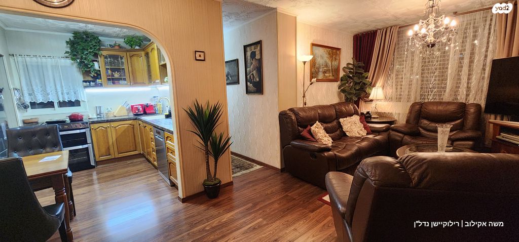 דירה, שדרות ששת הימים 33, נווה אליעזר וכפר שלם מזרח, תל אביב יפו