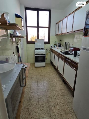 דירה, דניאל 60, לב העיר, בת ים