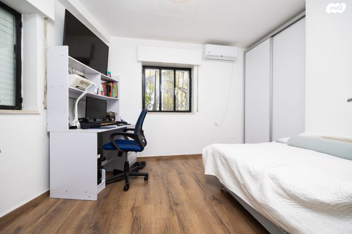 דירת גן, פרץ ברנשטיין, רמת שרת, ירושלים