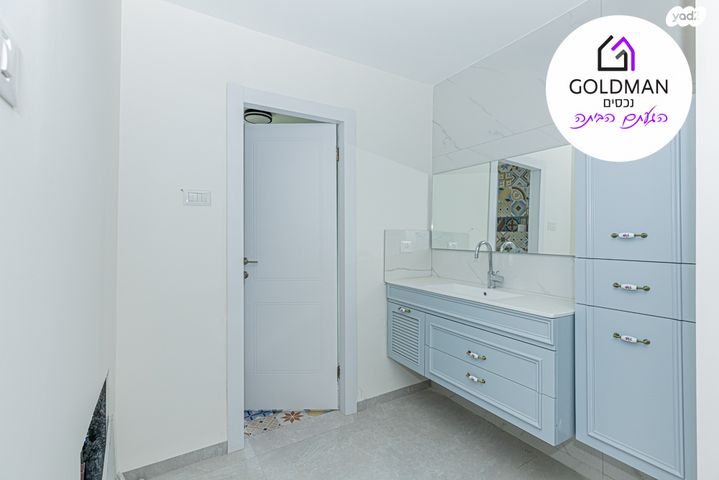 גג/ פנטהאוז, סלומונוביץ, קרית שמונה