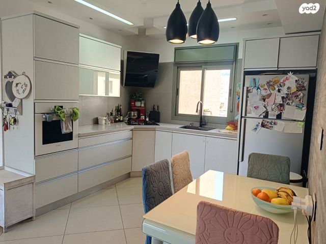 דירה, יצחק אבינו, האבות, שחמון, רובע 10, אילת