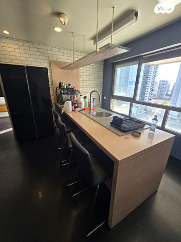 דירה, הנביאים, דרום מערב ותיק, בת ים