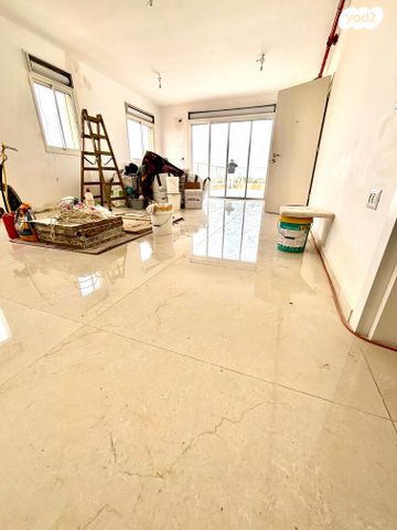 גג/ פנטהאוז, כצנלסון, ראשון לציון