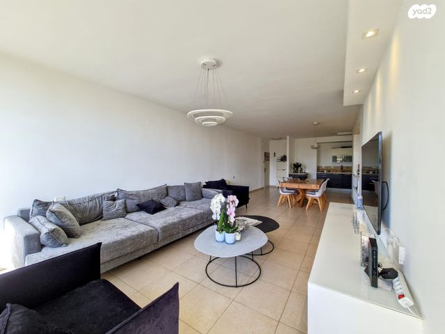 דירה, ש"י עגנון, מרכז דרום, רעננה