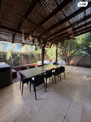 בית פרטי/ קוטג', רמת חן, רמת גן