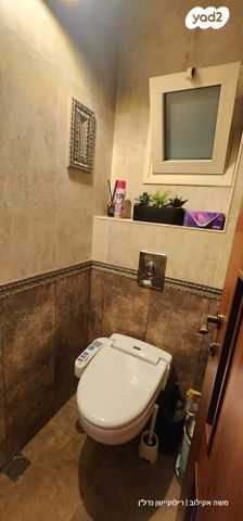 דירה, שדרות ששת הימים 33, נווה אליעזר וכפר שלם מזרח, תל אביב יפו