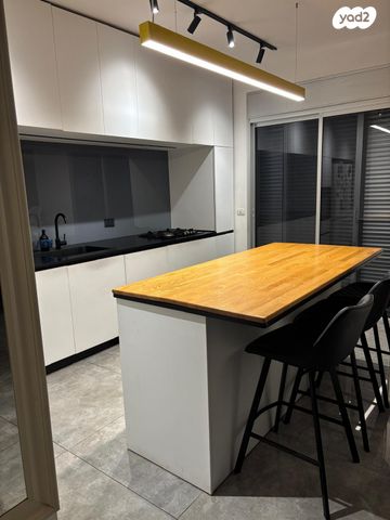 דירה, בנימין זאב באכר, תל חיים, תל אביב יפו