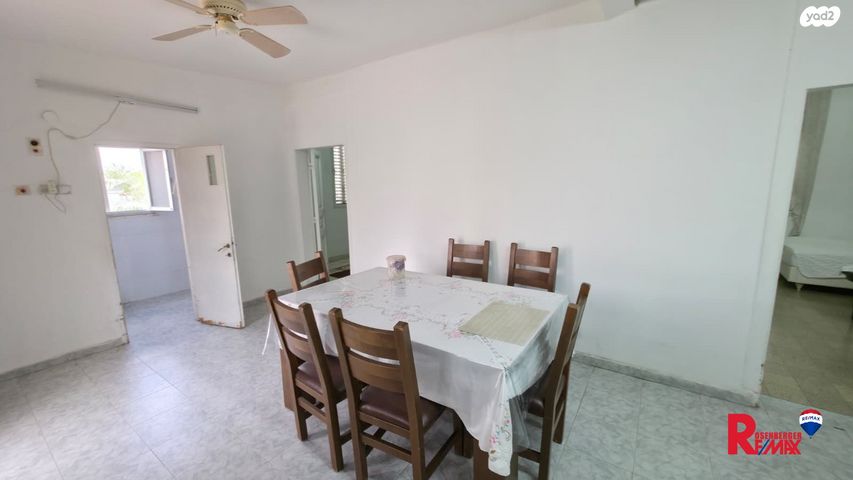 דירה, שפינוזה 1, שיכון גג, אזור