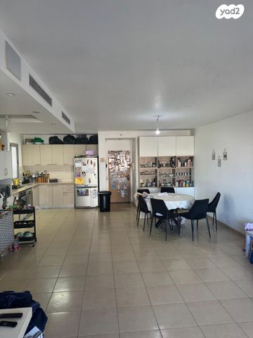 דירה, אברהם בלסברג, ברנע, אשקלון