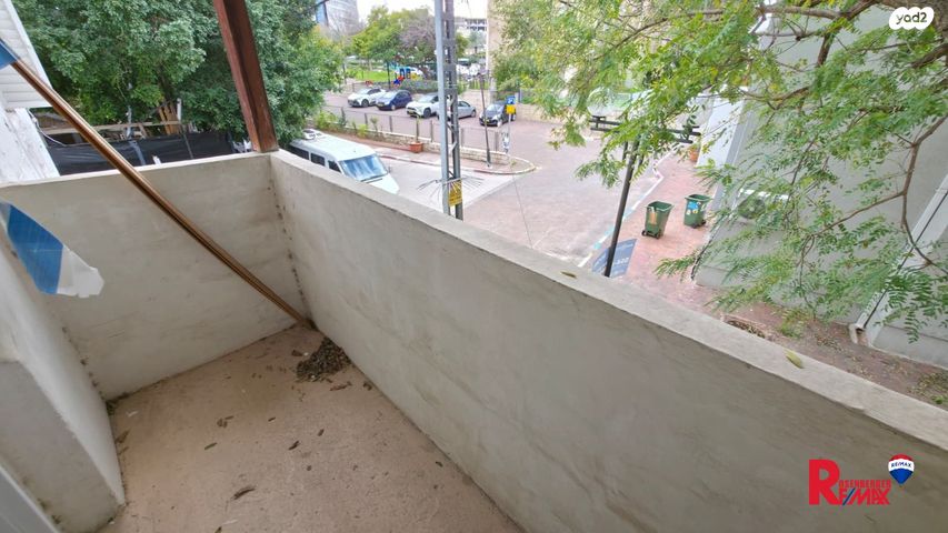 דירה, שפינוזה 1, שיכון גג, אזור