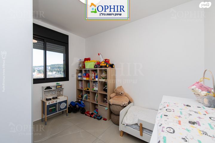 דירה, ברל כצנלסון, זיו, חיפה