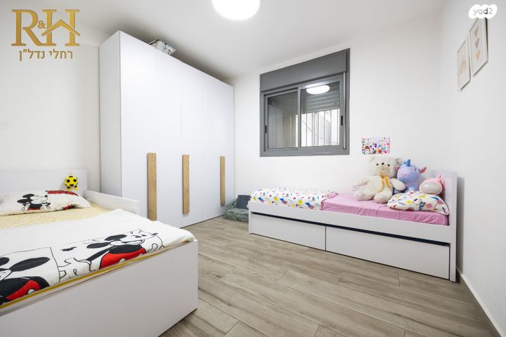 דירת גן, הברוש, המכבים, גבעת זאב