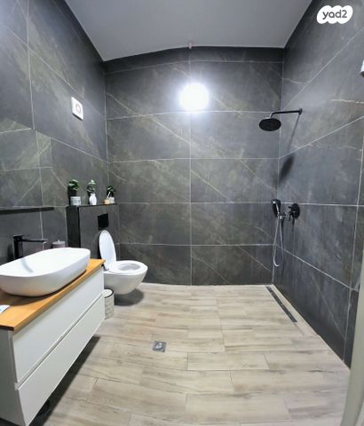 גג/ פנטהאוז, האקליפטוס, בית שאן