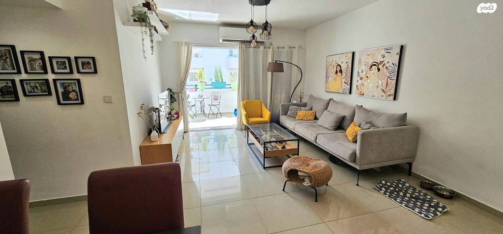 דירה, מגדיאל, הוד השרון