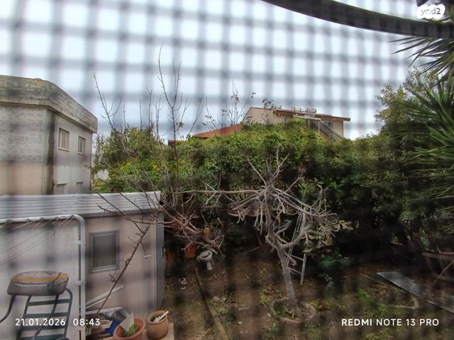 דו משפחתי, שאול המלך 12, יצחק רבין, מעלות תרשיחא