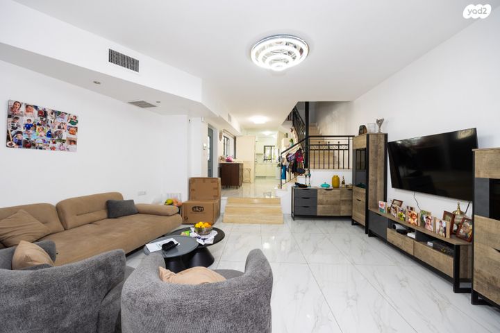 דירת גן, פרץ ברנשטיין, רמת שרת, ירושלים