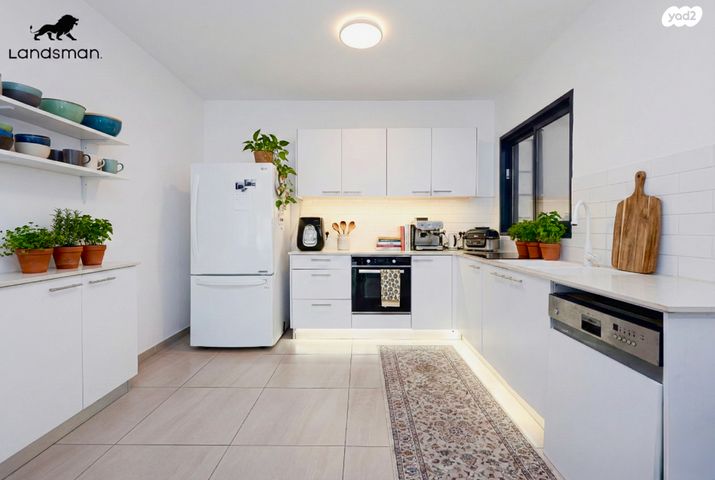 דירה, שלום עליכם, אגמים, נתניה