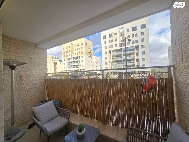 דירה, עמנואל זיסמן, חומת שמואל, הר חומה, ירושלים