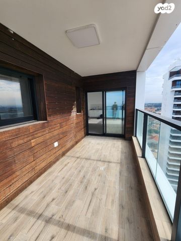 דירה, לויתן, חוף הזהב, נתניה