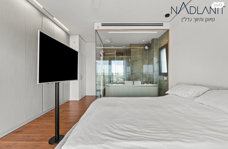 גג/ פנטהאוז, שמעון פרס, מורשת, מודיעין מכבים רעות