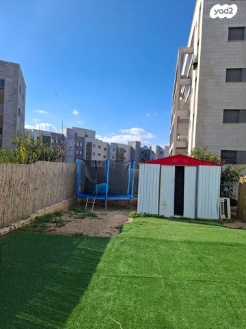 דירת גן, ברקת 18, אבני חן, חריש