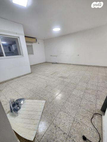 דירה, אריה בן אליעזר, ברנע, אשקלון