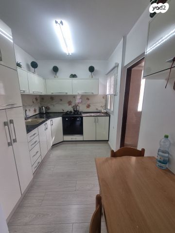 דירה, אריה דולצ'ין 13, שכונה י"א, באר שבע