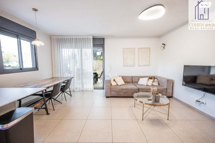 דירת גן, עמק חפר, מודיעין מכבים רעות