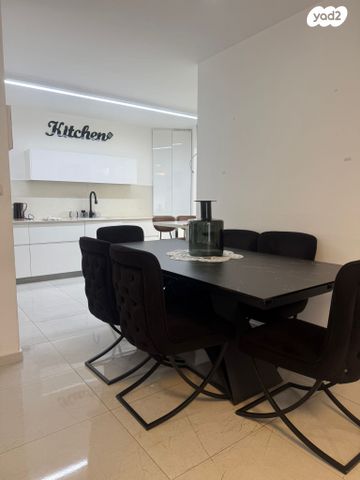 דירה, שדרות צה"ל, ההעפלה, קרית גת