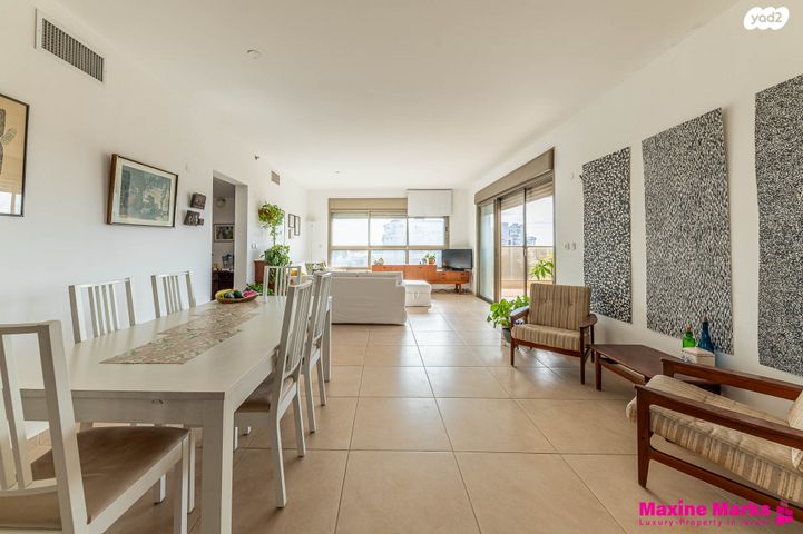 דירה, אהוד מנור, עיר ימים, נתניה