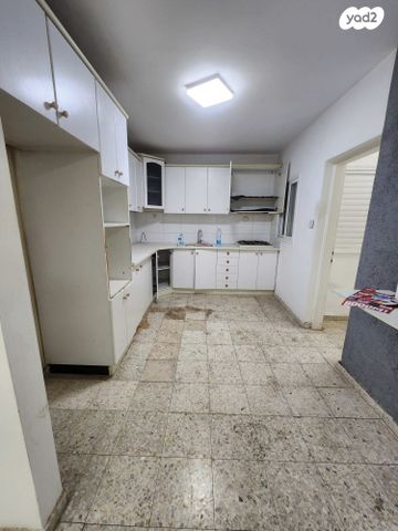 דירה, אריה בן אליעזר, ברנע, אשקלון